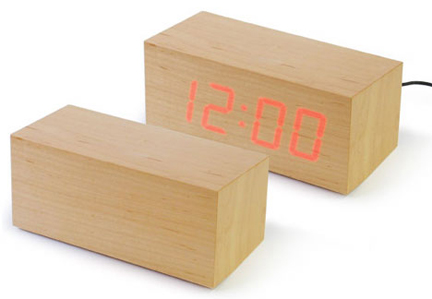 TO:CA Wooden LED clock